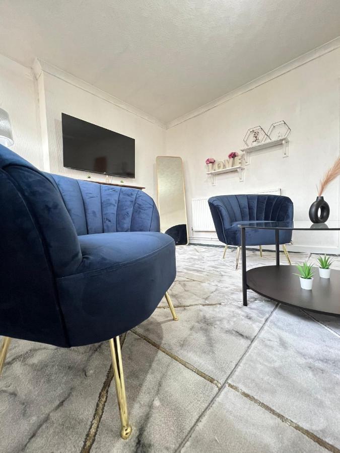 Entire 3 Bedroom Luxury Apartment In London With Private Balcony Extérieur photo