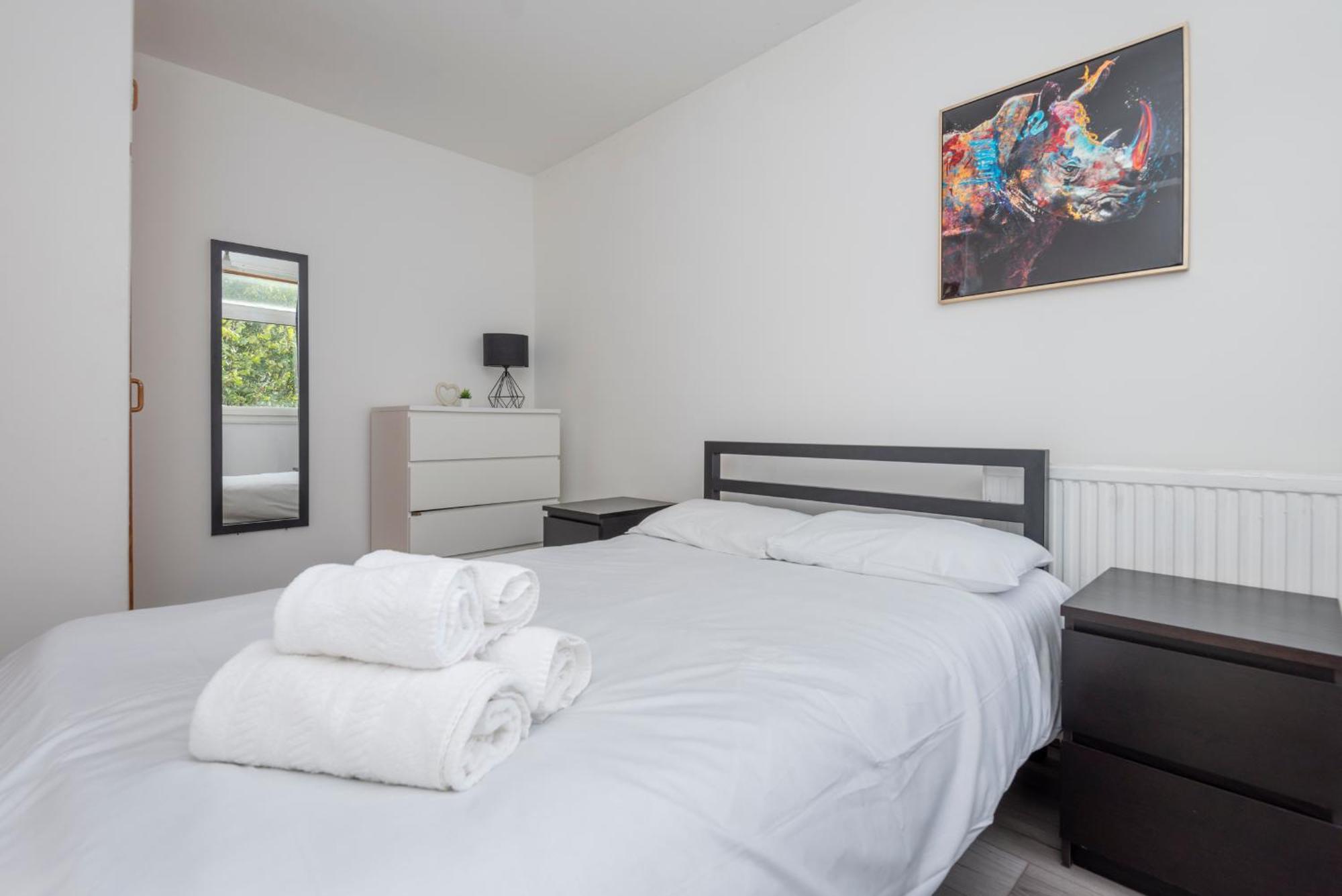 Entire 3 Bedroom Luxury Apartment In London With Private Balcony Extérieur photo